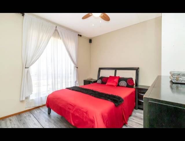 2 bed property to rent in SHARONLEA